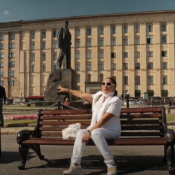 Лариса Кадочникова. Автопортрет