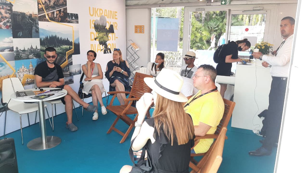 Асоціація жінок Асоціація жінок