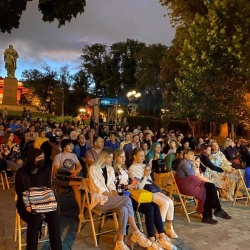 Кіновернісаж глядачі 3 Кіновернісаж глядачі 3