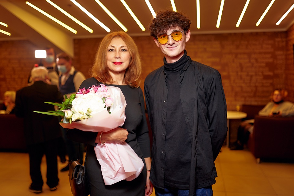 Чому я живий актори Чому я живий актори