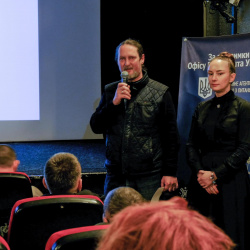 Кіно заради Перемоги! Кіно заради Перемоги!
