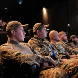 Кіно заради перемоги. Рік 15 Кіно заради перемоги. Рік 15