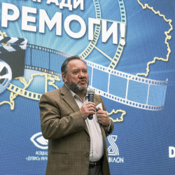 Кіно заради перемоги. Рік 4 Кіно заради перемоги. Рік 4
