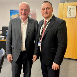 photo_5229147435236529052_y