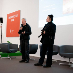 photo_5235931031137883483_y