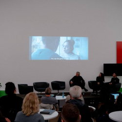 photo_5235931031137883484_y